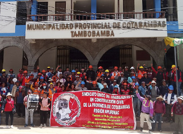 Obreros de Cotabambas se movilizan en rechazo al paralelismo delincuencial
